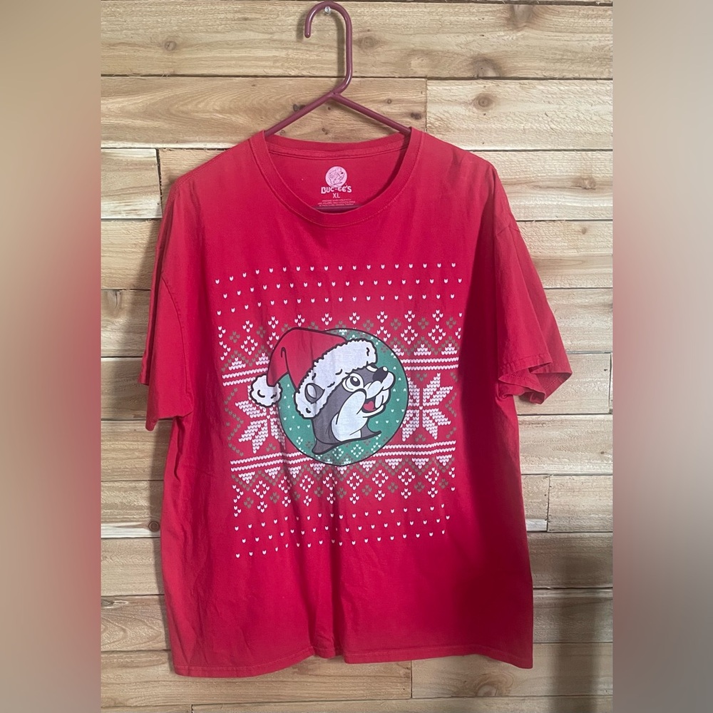 Bucees christmas shirt size XL